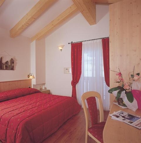 Hotel Zirmes Moena Dış mekan fotoğraf