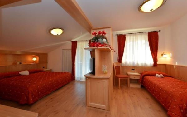 Hotel Zirmes Moena Dış mekan fotoğraf