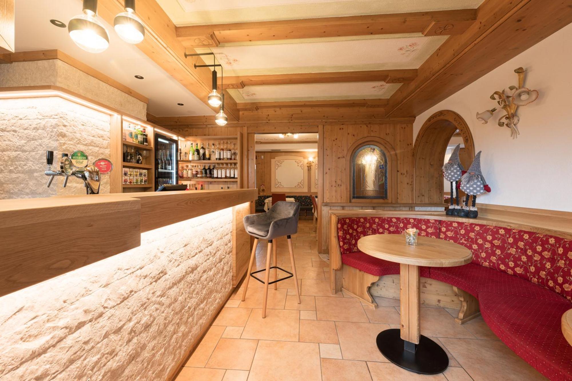 Hotel Zirmes Moena Dış mekan fotoğraf
