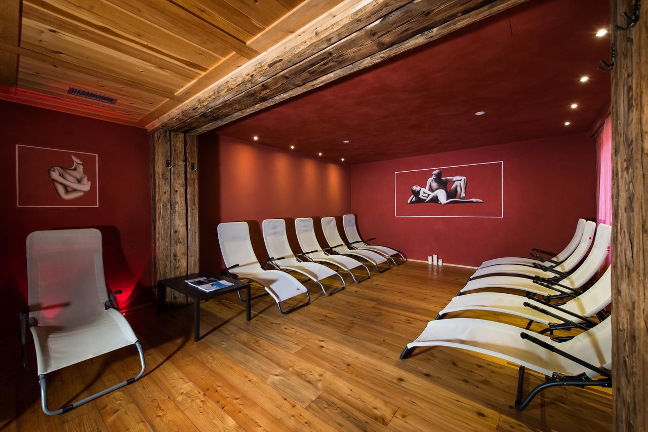 Hotel Zirmes Moena Dış mekan fotoğraf